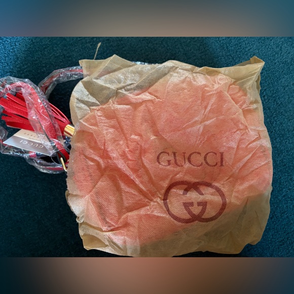 NWOT Inspired Fashion Red Crossbody Bag - Picture 7 of 10